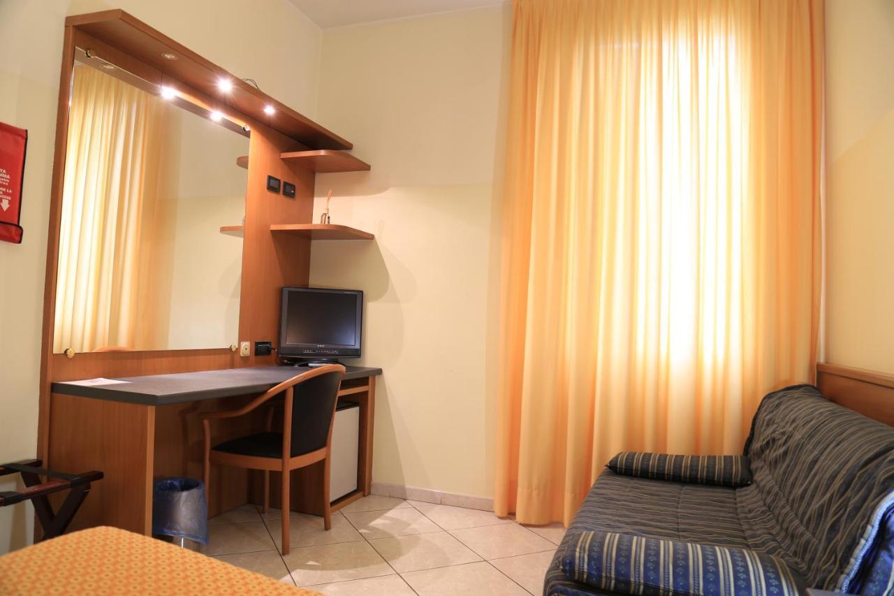 Alloggi Vitale Cesano Maderno Exteriér fotografie